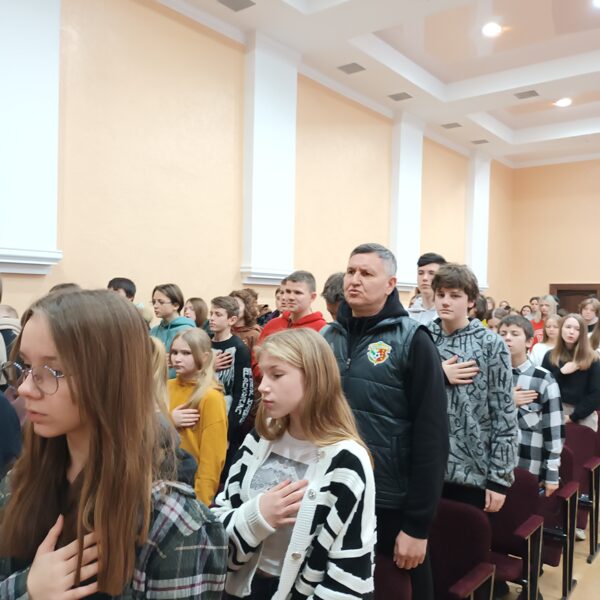 Пам'ятаємо героїв Крут