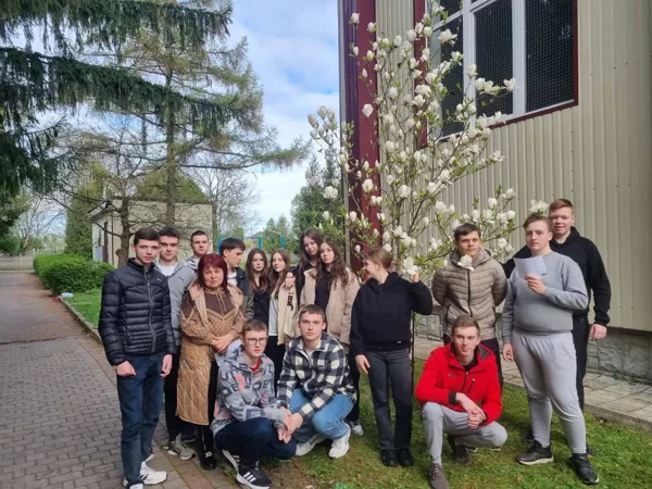 Декадник біології