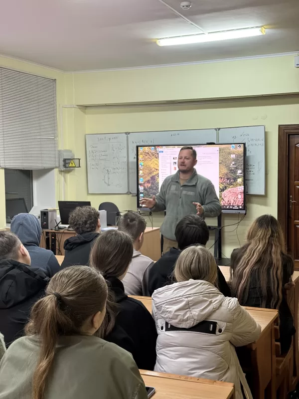 Зустріч з ветеранами: уроки життя, уроки історії ...