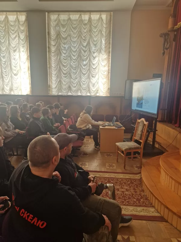 Будуємо світ без бар'єрів разом!